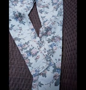 Almost Famous Floral Jeans, 9 ADORABLE!